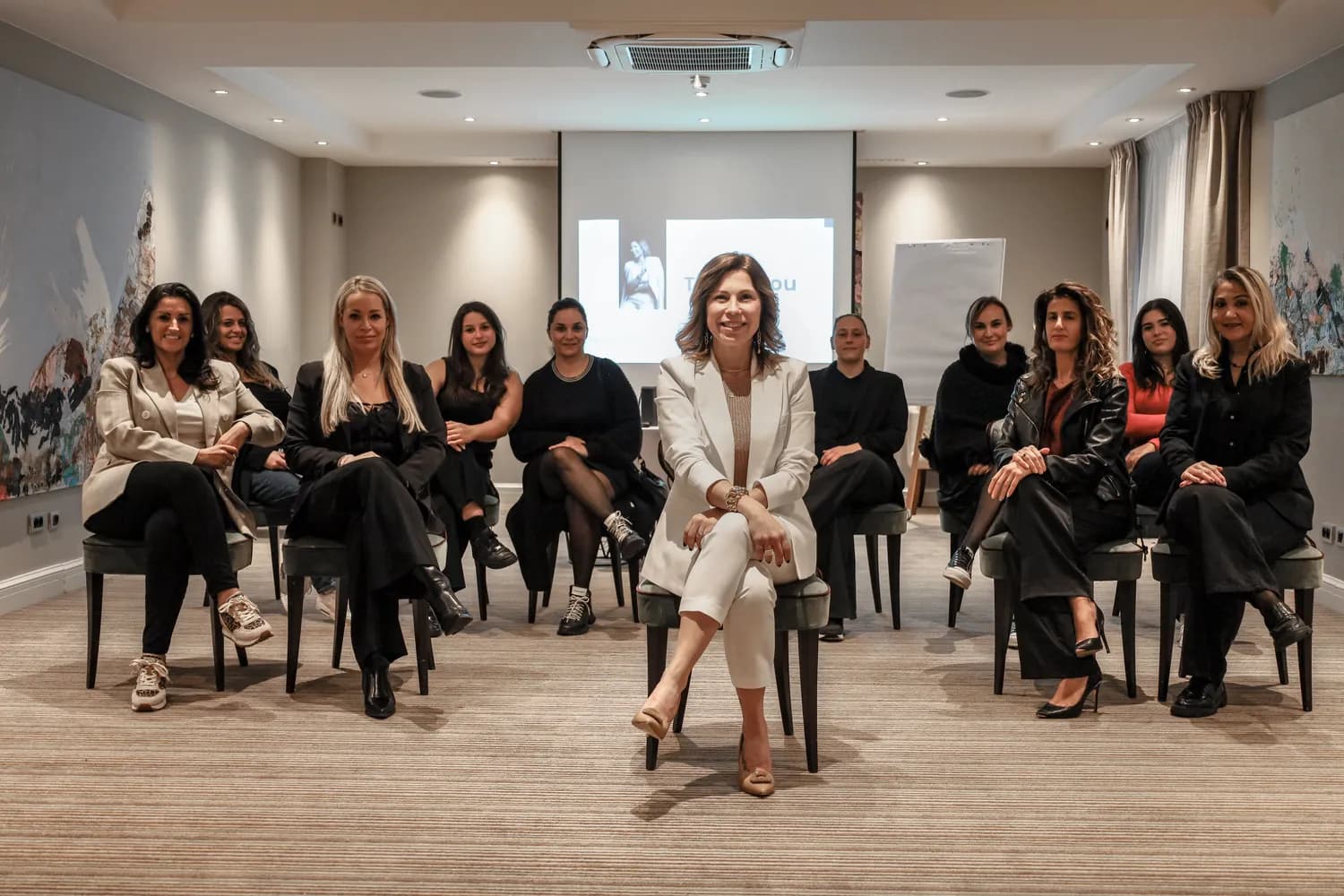 Neiva Cimini with a class trained in the Método Neiva Cimini®